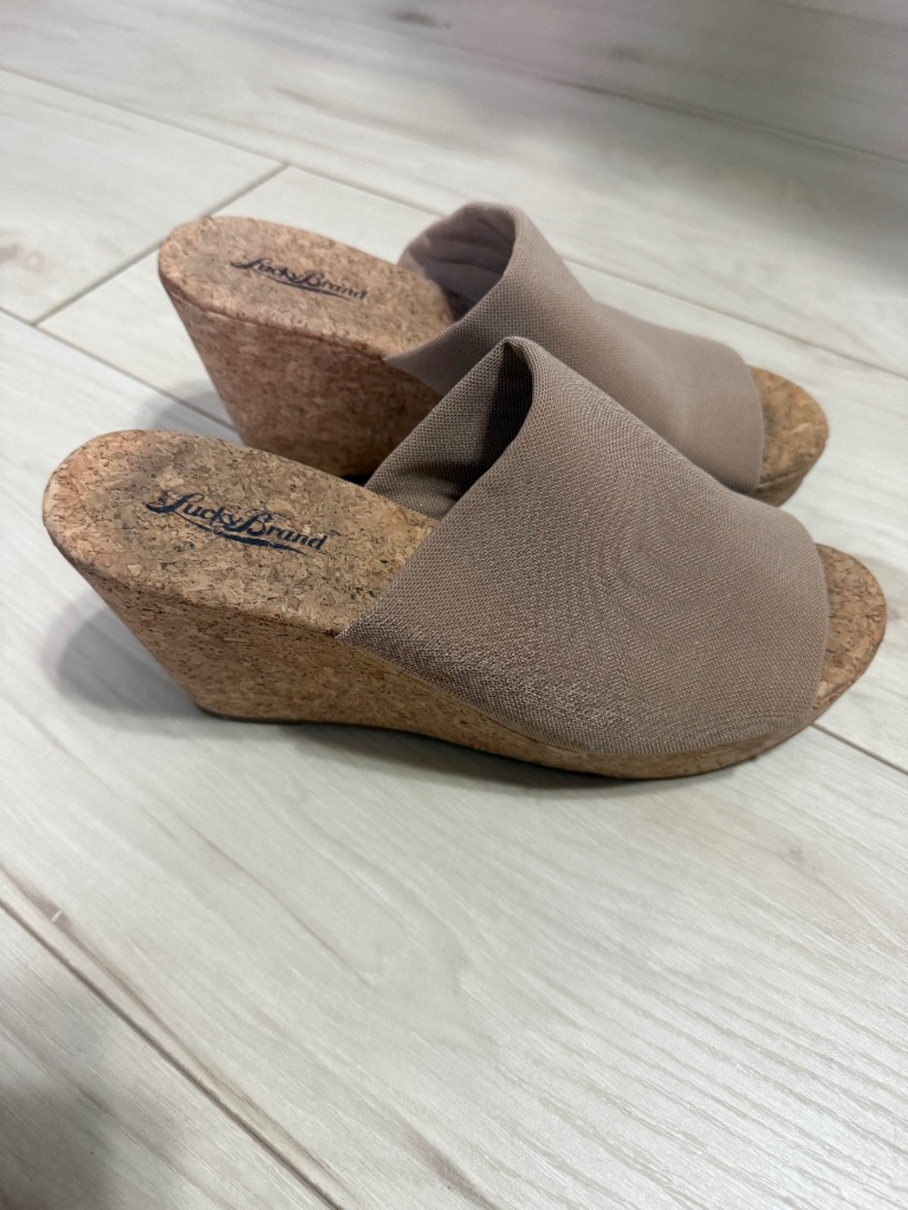 Lucky Brand | Marilyn Cork Wedge | 8.5 - Picture 2 of 6